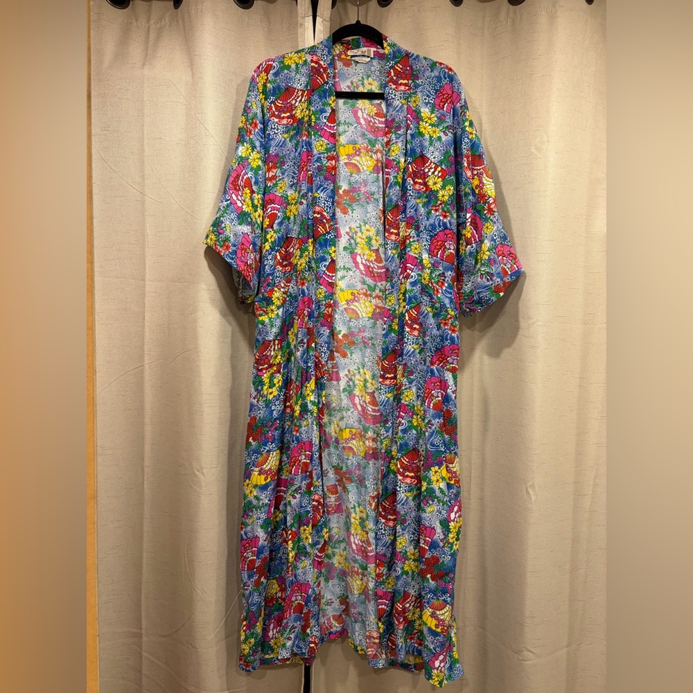 Vintage robe with Japanese fan design